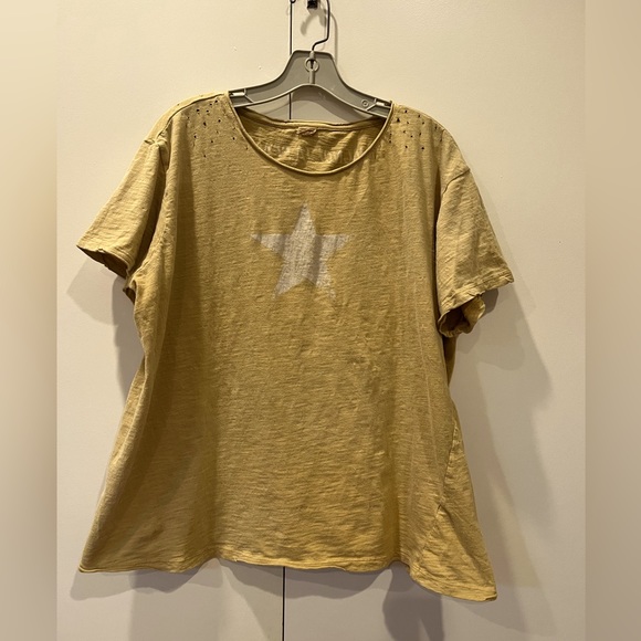 Magnolia Pearl Tops - Magnolia Pearl Big Star Tee, Maize